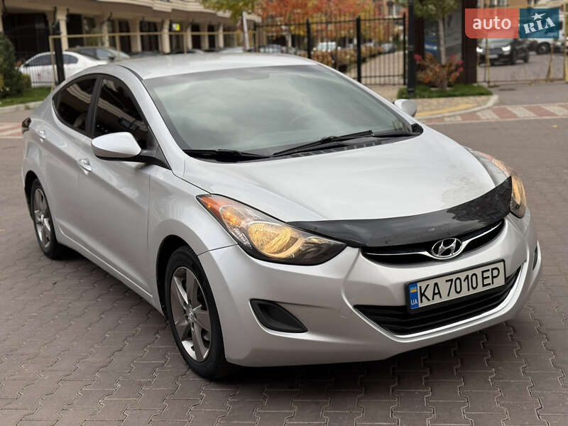 Hyundai Elantra 2011 Hyundai Elantra 2011