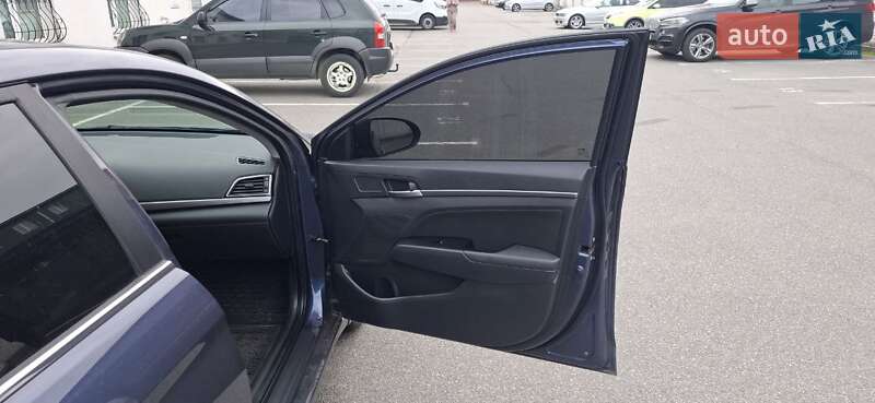 Седан Hyundai Elantra 2018 в Киеве фото 21 Седан Hyundai Elantra 2018 в Киеве