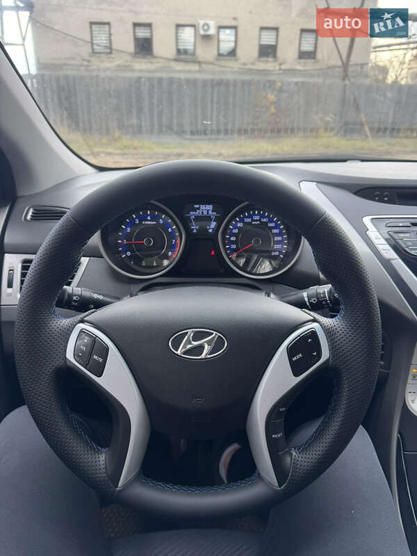 Седан Hyundai Elantra 2011 в Болехове фото 17 Седан Hyundai Elantra 2011 в Болехове