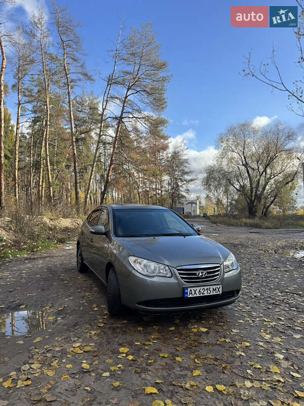 Седан Hyundai Elantra 2010 в Харкові фото 4 Седан Hyundai Elantra 2010 в Харкові