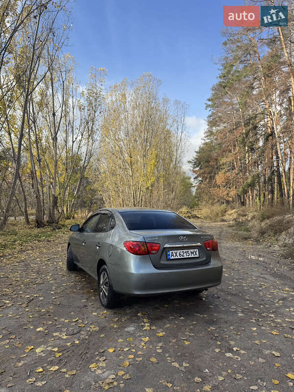 Седан Hyundai Elantra 2010 в Харкові фото 12 Седан Hyundai Elantra 2010 в Харкові
