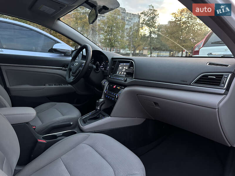 Седан Hyundai Elantra 2016 в Николаеве фото 13 Седан Hyundai Elantra 2016 в Николаеве
