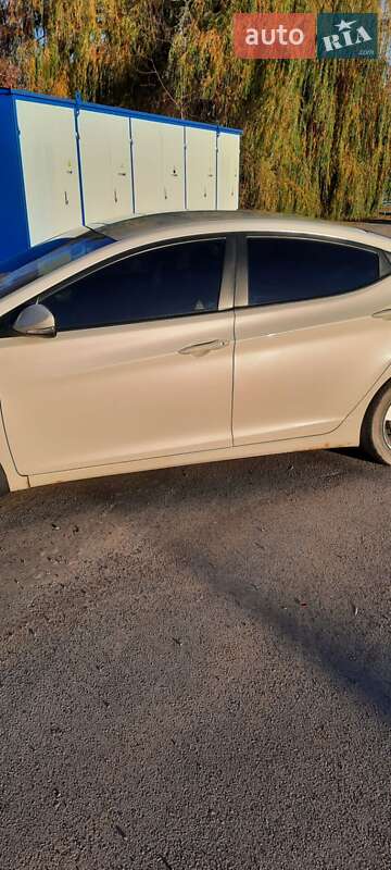 Седан Hyundai Elantra 2012 в Виннице