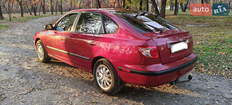 Хэтчбек Hyundai Elantra 2006 в Кривом Роге