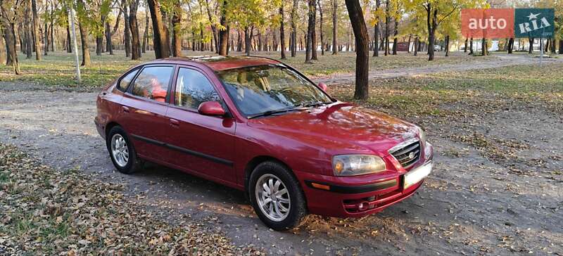 Хэтчбек Hyundai Elantra 2006 в Кривом Роге