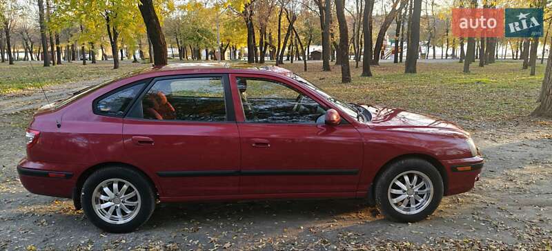 Хэтчбек Hyundai Elantra 2006 в Кривом Роге