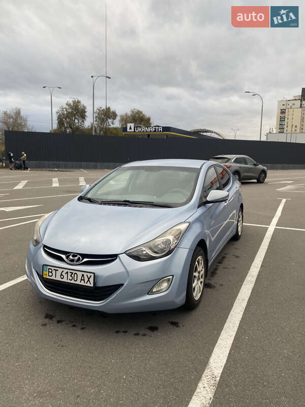 Седан Hyundai Elantra 2012 в Києві фото 4 Седан Hyundai Elantra 2012 в Києві