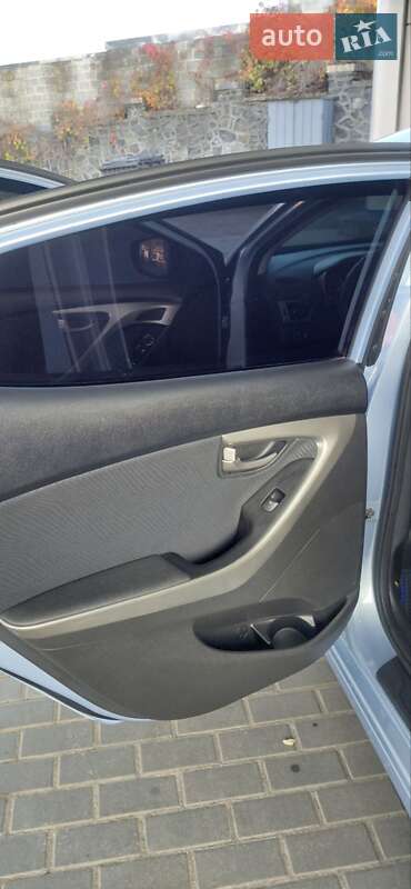 Седан Hyundai Elantra 2012 в Кропивницькому фото 17 Седан Hyundai Elantra 2012 в Кропивницькому