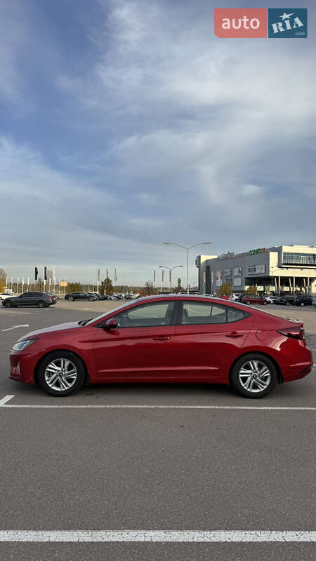 Седан Hyundai Elantra 2020 в Киеве