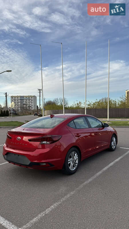 Седан Hyundai Elantra 2020 в Киеве