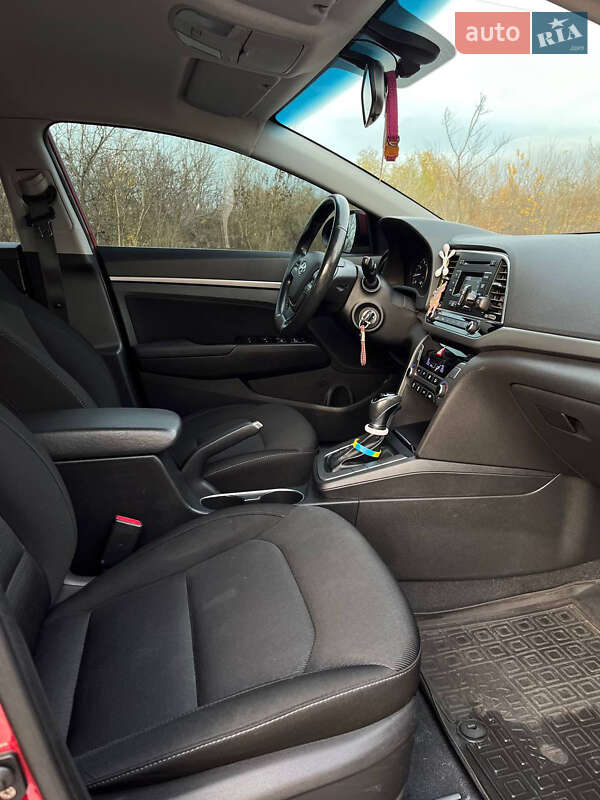 Седан Hyundai Elantra 2018 в Києві фото 17 Седан Hyundai Elantra 2018 в Києві
