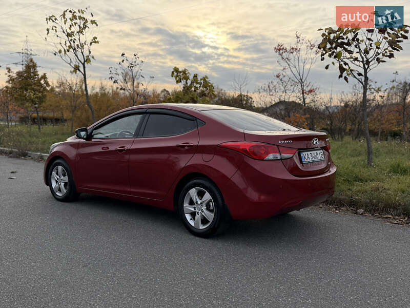 Седан Hyundai Elantra 2012 в Киеве фото 5 Седан Hyundai Elantra 2012 в Киеве