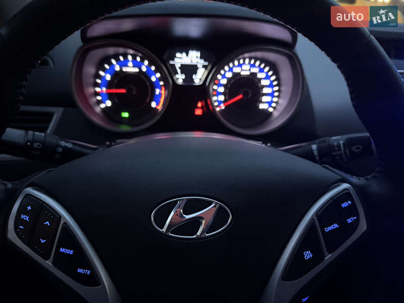 Седан Hyundai Elantra 2012 в Киеве фото 29 Седан Hyundai Elantra 2012 в Киеве