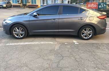 Седан Hyundai Elantra 2018 в Києві