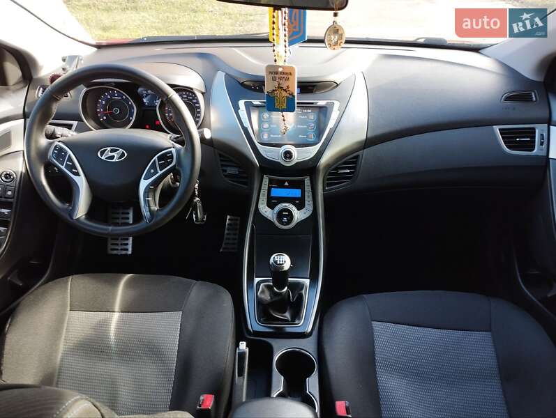 Седан Hyundai Elantra 2012 в Кропивницком фото 14 Седан Hyundai Elantra 2012 в Кропивницком