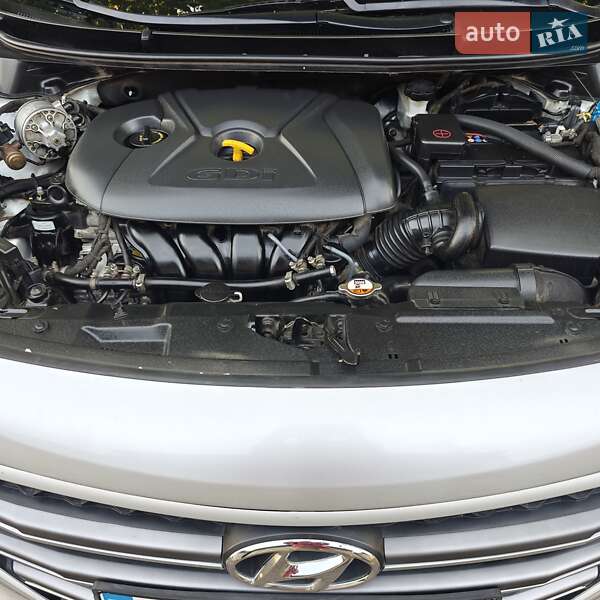 Хэтчбек Hyundai Elantra 2016 в Мукачево фото 11 Хэтчбек Hyundai Elantra 2016 в Мукачево