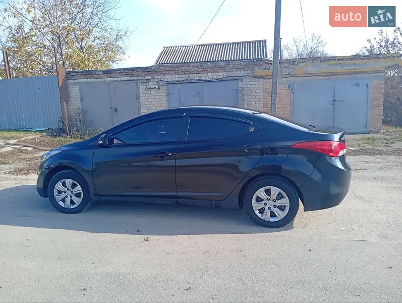 Hyundai Elantra 2013