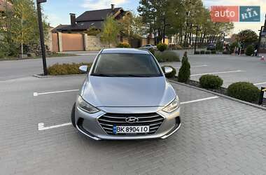 Седан Hyundai Elantra 2016 в Вінниці