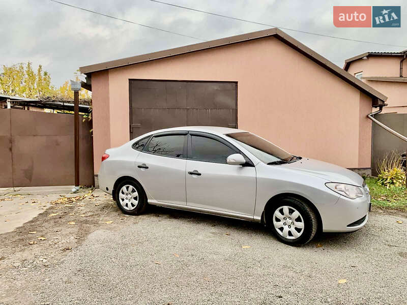 Седан Hyundai Elantra 2010 в Прилуках фото 2 Седан Hyundai Elantra 2010 в Прилуках