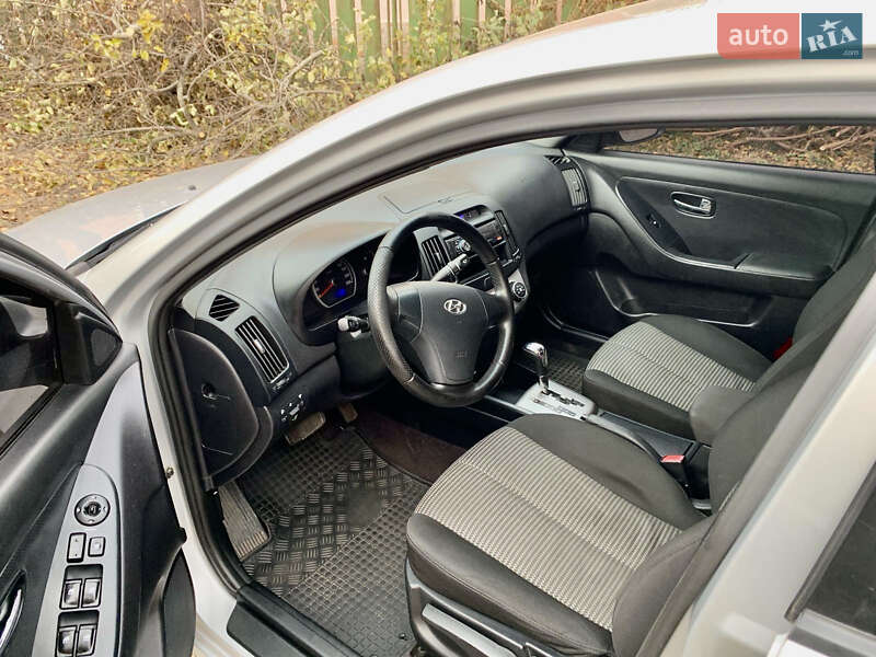 Седан Hyundai Elantra 2010 в Прилуках фото 7 Седан Hyundai Elantra 2010 в Прилуках
