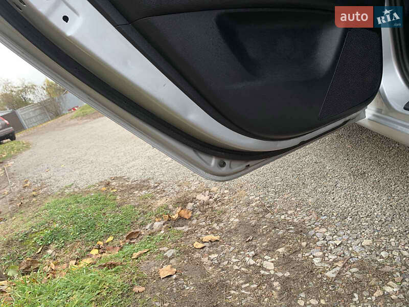 Седан Hyundai Elantra 2010 в Прилуках фото 12 Седан Hyundai Elantra 2010 в Прилуках