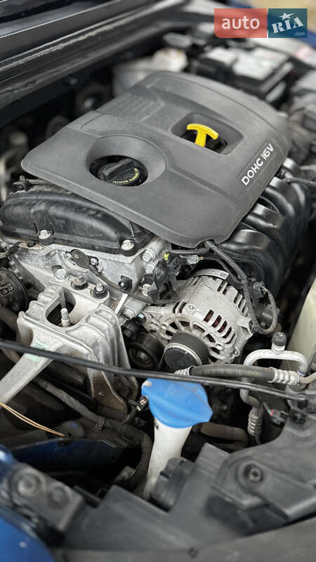 Седан Hyundai Elantra 2016 в Києві фото 2 Седан Hyundai Elantra 2016 в Києві