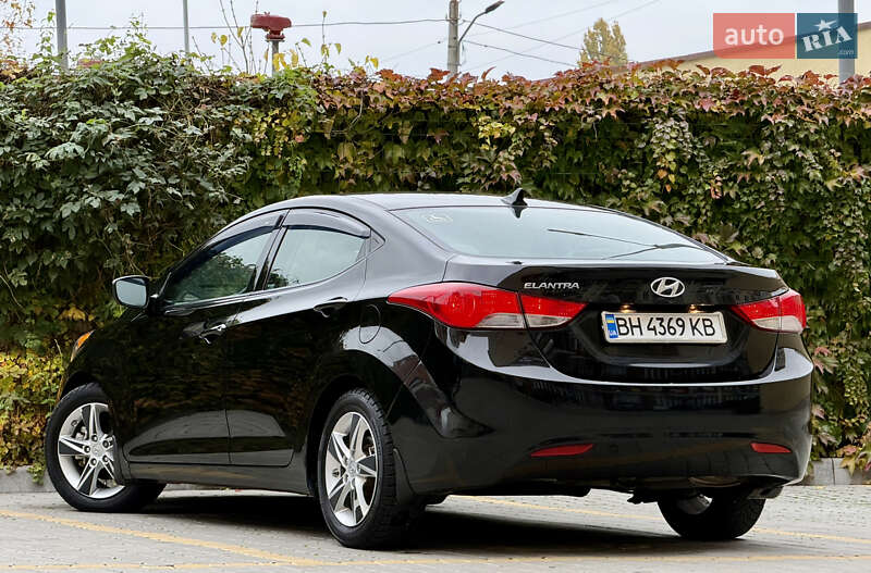 Седан Hyundai Elantra 2013 в Одессе фото 31 Седан Hyundai Elantra 2013 в Одессе