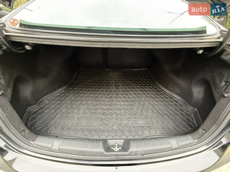 Седан Hyundai Elantra 2013 в Одессе фото 37 Седан Hyundai Elantra 2013 в Одессе