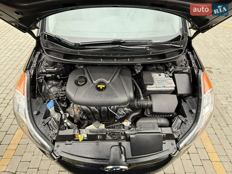 Седан Hyundai Elantra 2013 в Одессе фото 75 Седан Hyundai Elantra 2013 в Одессе