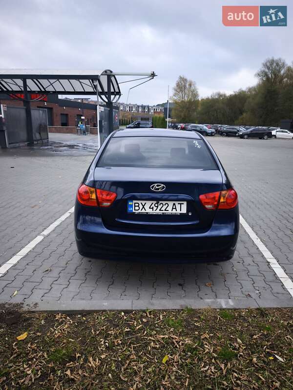 Седан Hyundai Elantra 2008 в Хмельницком