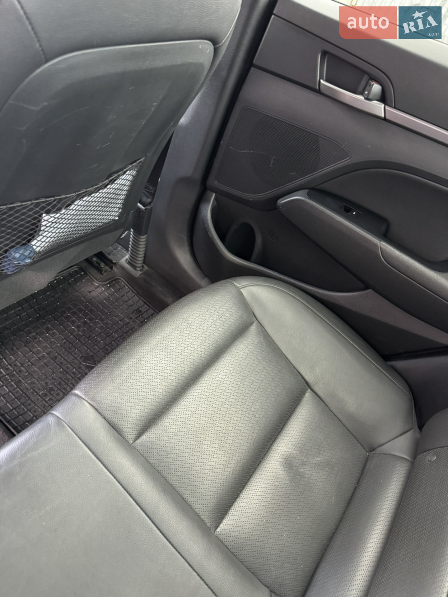 2017 Hyundai Elantra - мініатюра 13