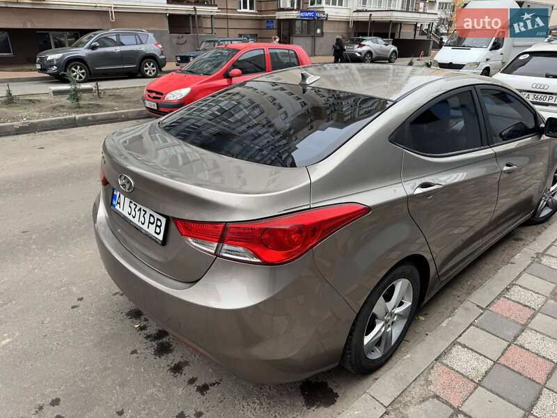 Седан Hyundai Elantra 2013 в Киеве фото 3 Седан Hyundai Elantra 2013 в Киеве