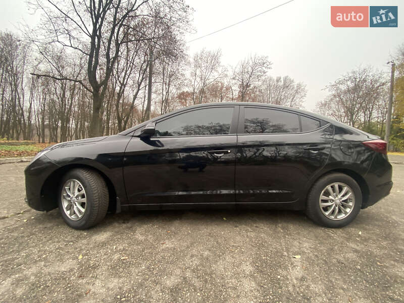 Седан Hyundai Elantra 2020 в Харькове