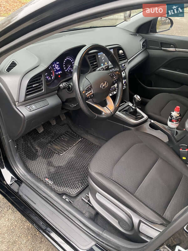 Седан Hyundai Elantra 2020 в Харькове