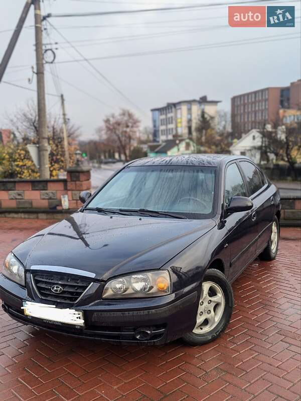 Седан Hyundai Elantra 2005 в Рівному