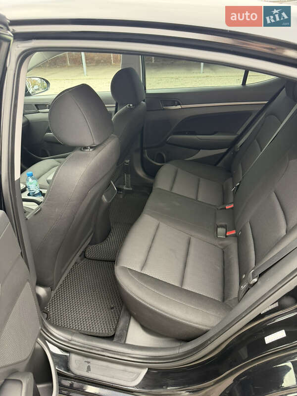 Седан Hyundai Elantra 2016 в Нововолинську фото 14 Седан Hyundai Elantra 2016 в Нововолинську