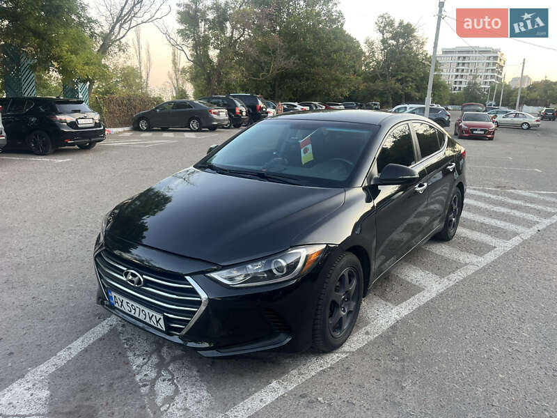 Седан Hyundai Elantra 2017 в Одессе