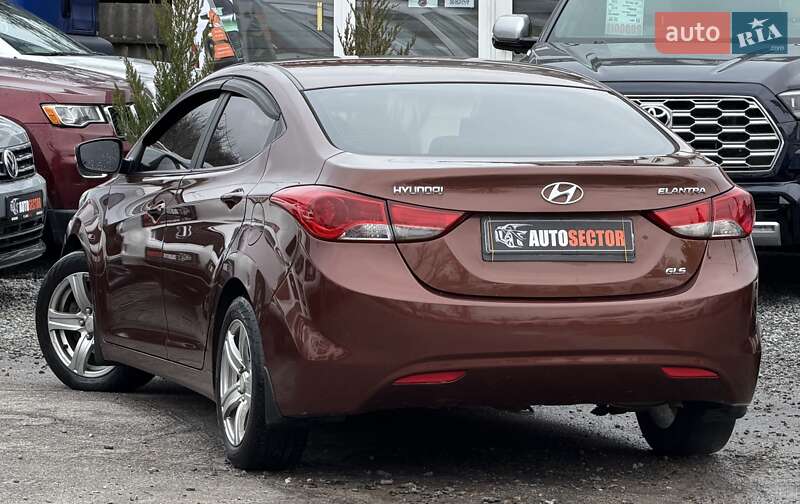 Седан Hyundai Elantra 2013 в Харкові