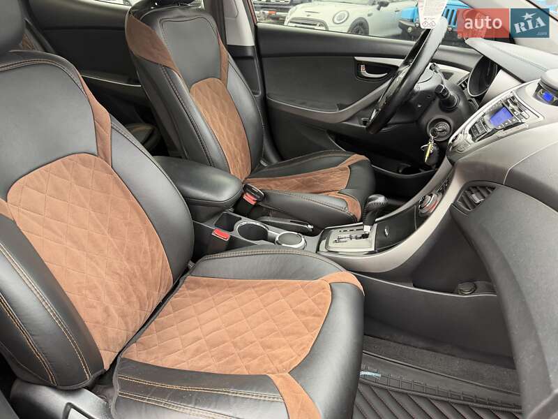 Седан Hyundai Elantra 2013 в Харкові