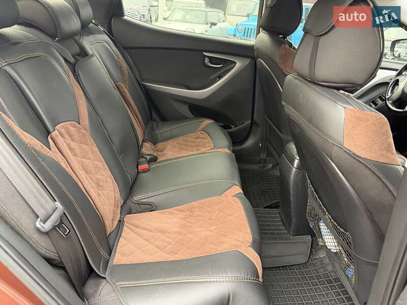 Седан Hyundai Elantra 2013 в Харкові