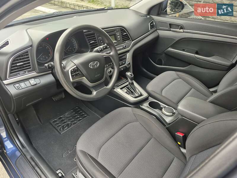Седан Hyundai Elantra 2018 в Києві