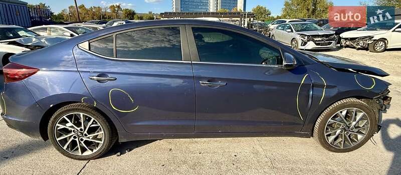 Седан Hyundai Elantra 2018 в Києві фото 12 Седан Hyundai Elantra 2018 в Києві