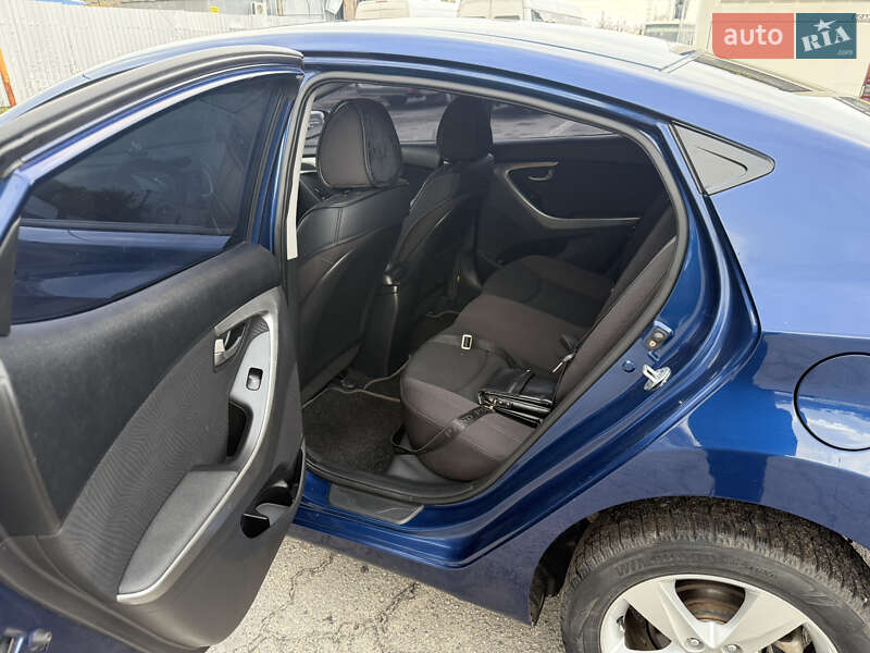 Седан Hyundai Elantra 2012 в Днепре фото 6 Седан Hyundai Elantra 2012 в Днепре