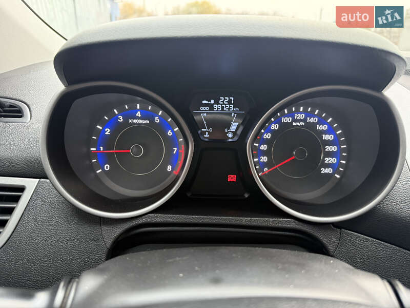 Седан Hyundai Elantra 2012 в Днепре фото 8 Седан Hyundai Elantra 2012 в Днепре