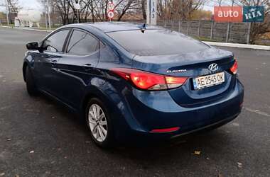 Седан Hyundai Elantra 2015 в Павлограде