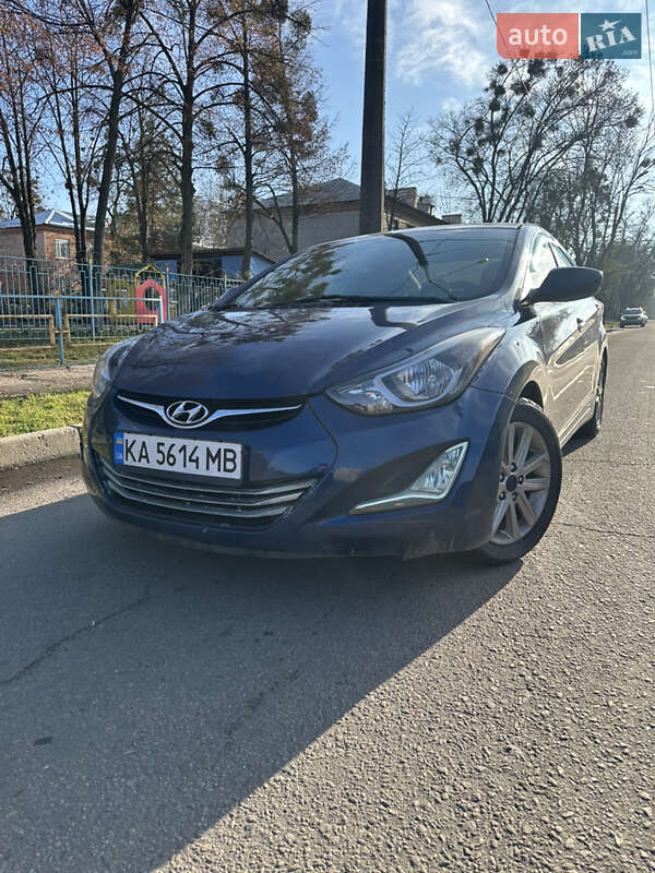 Седан Hyundai Elantra 2014 в Чугуеве фото Седан Hyundai Elantra 2014 в Чугуеве