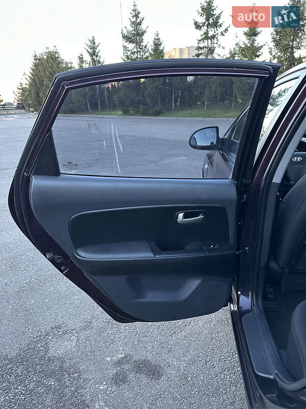 Седан Hyundai Elantra 2007 в Тернополі