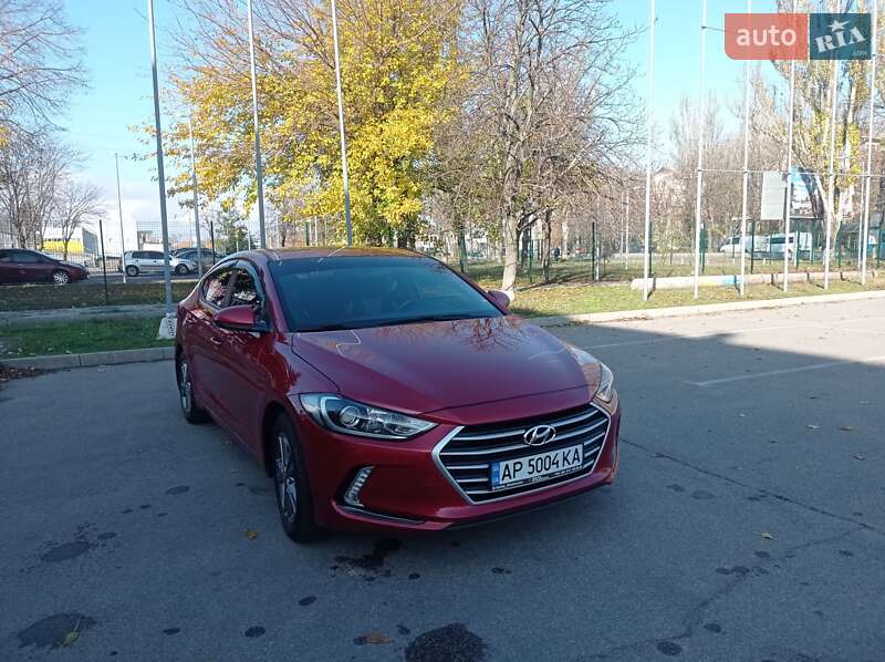 Седан Hyundai Elantra 2016 в Запорожье