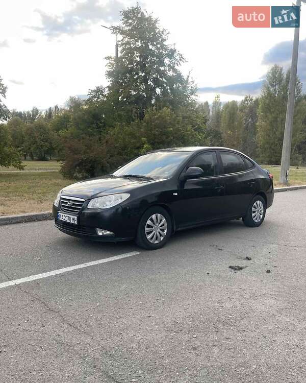 Седан Hyundai Elantra 2007 в Киеве