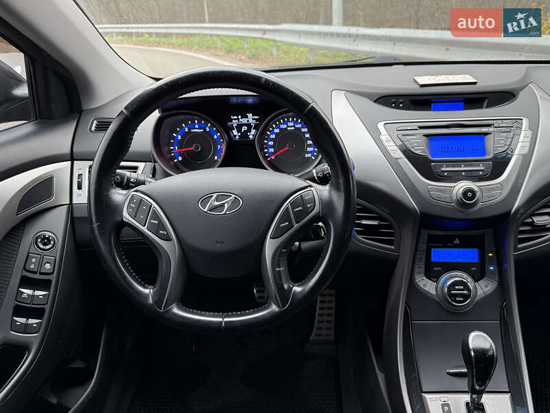 Седан Hyundai Elantra 2013 в Киеве фото 3 Седан Hyundai Elantra 2013 в Киеве